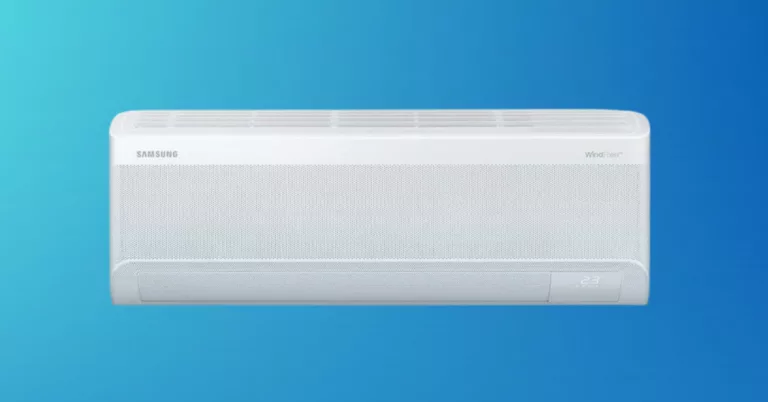 Ar-condicionado Samsung WindFree branco montado na parede