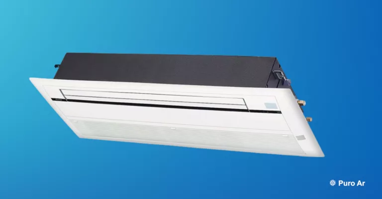 Ar-condicionado cassete Daikin 24000 BTUs, design moderno.